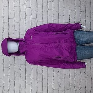 The North Face HyVent Long Sleeve Hooded Windbreaker Jacket in Fuchsia
